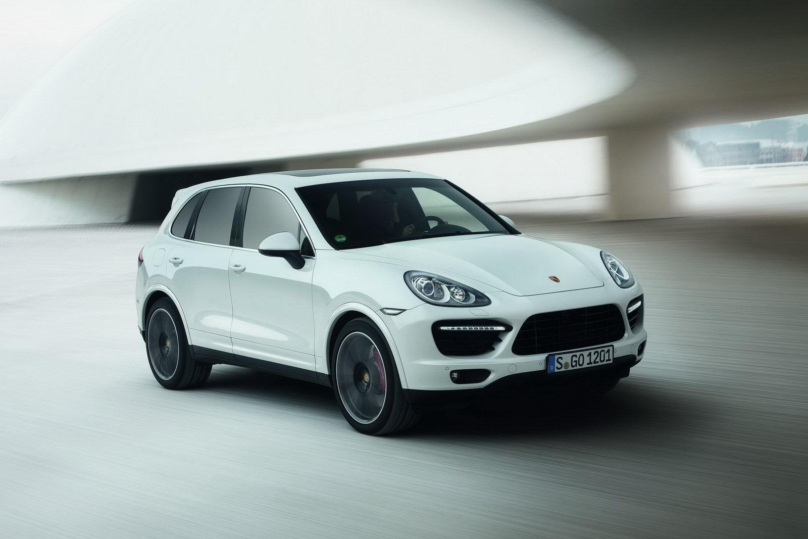  Porsche Cayenne Turbo S Storm  