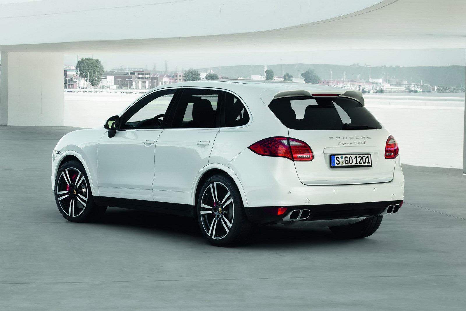  Porsche Cayenne Turbo S Storm  