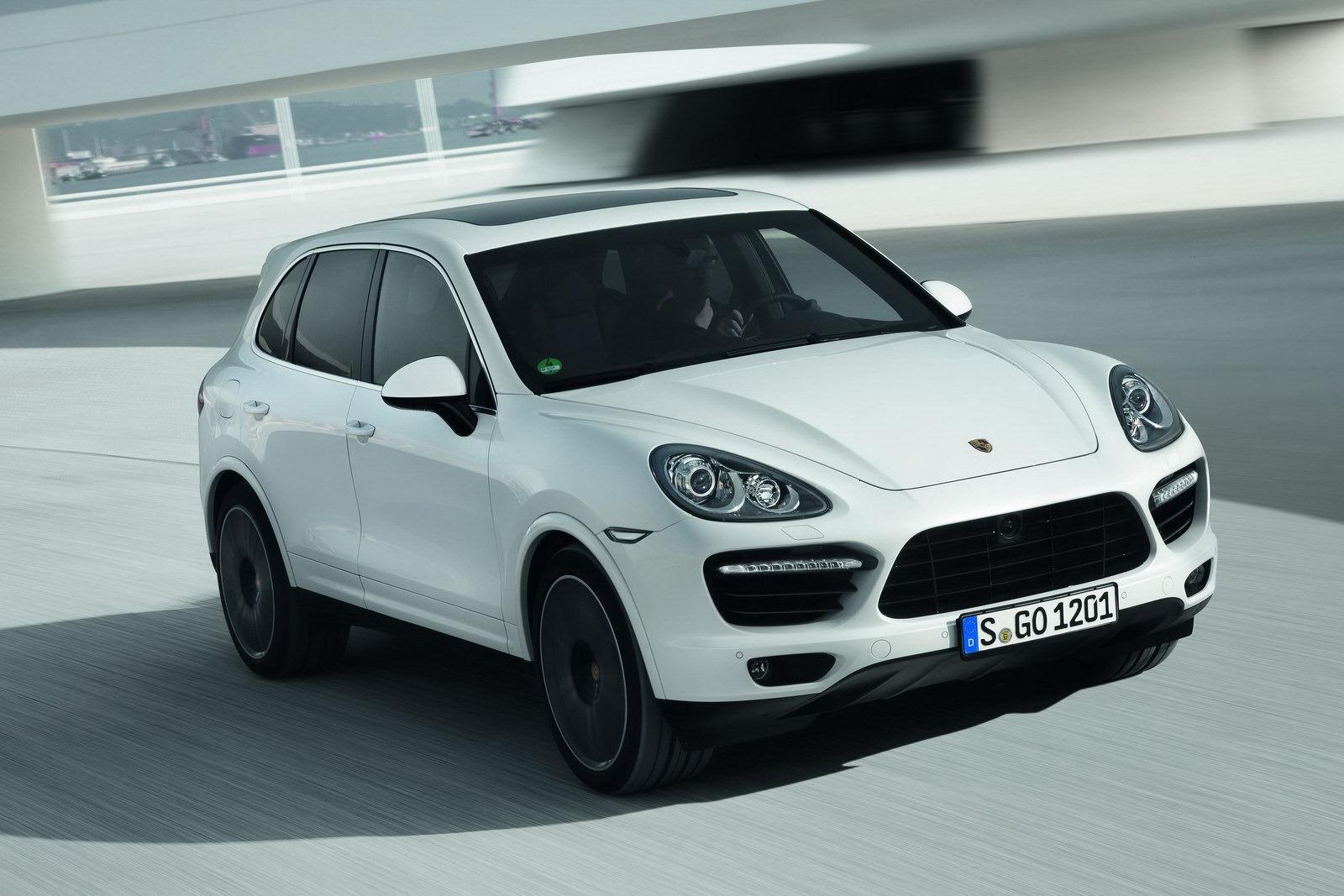  Porsche Cayenne Turbo S Storm  