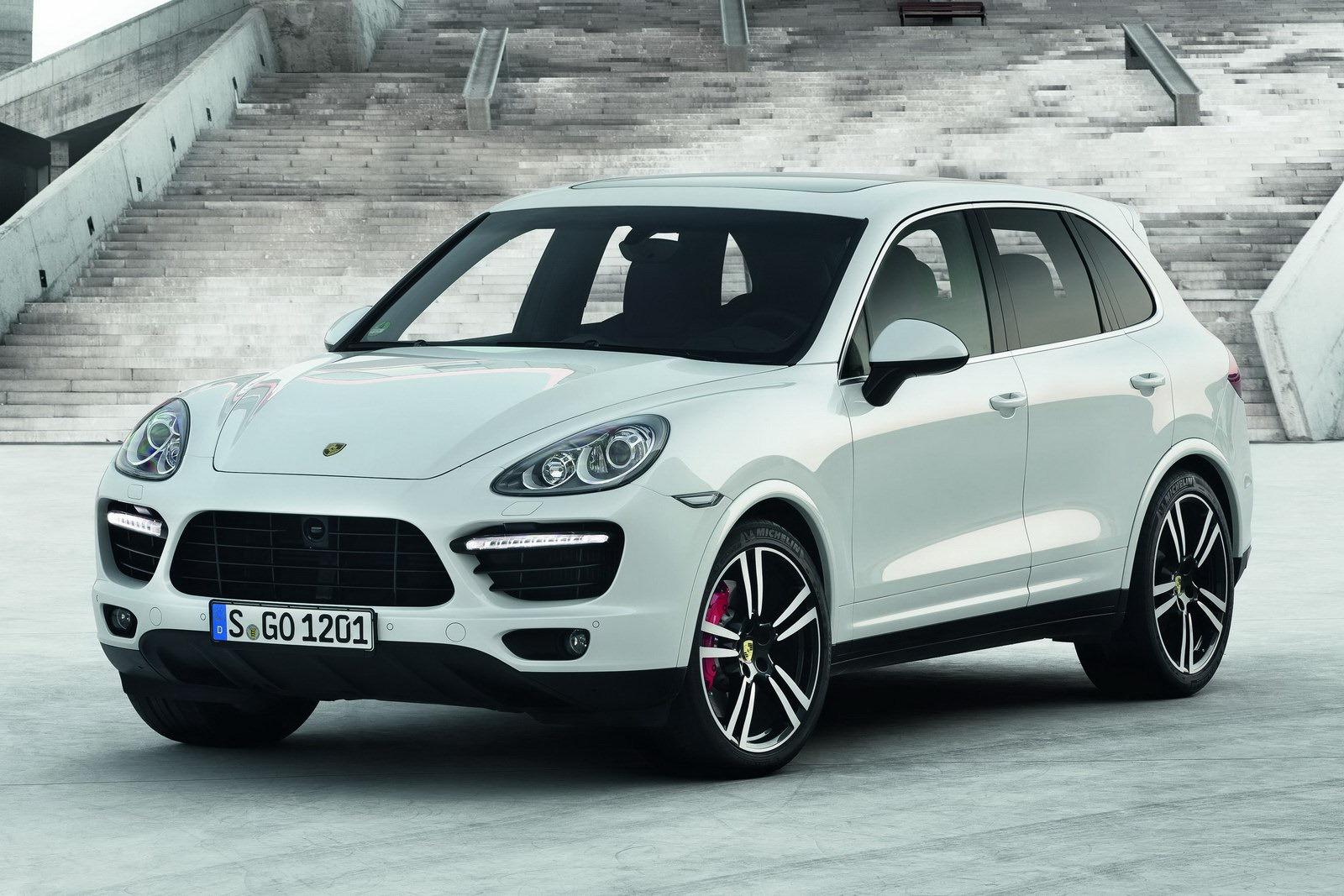  Porsche Cayenne Turbo S Storm  