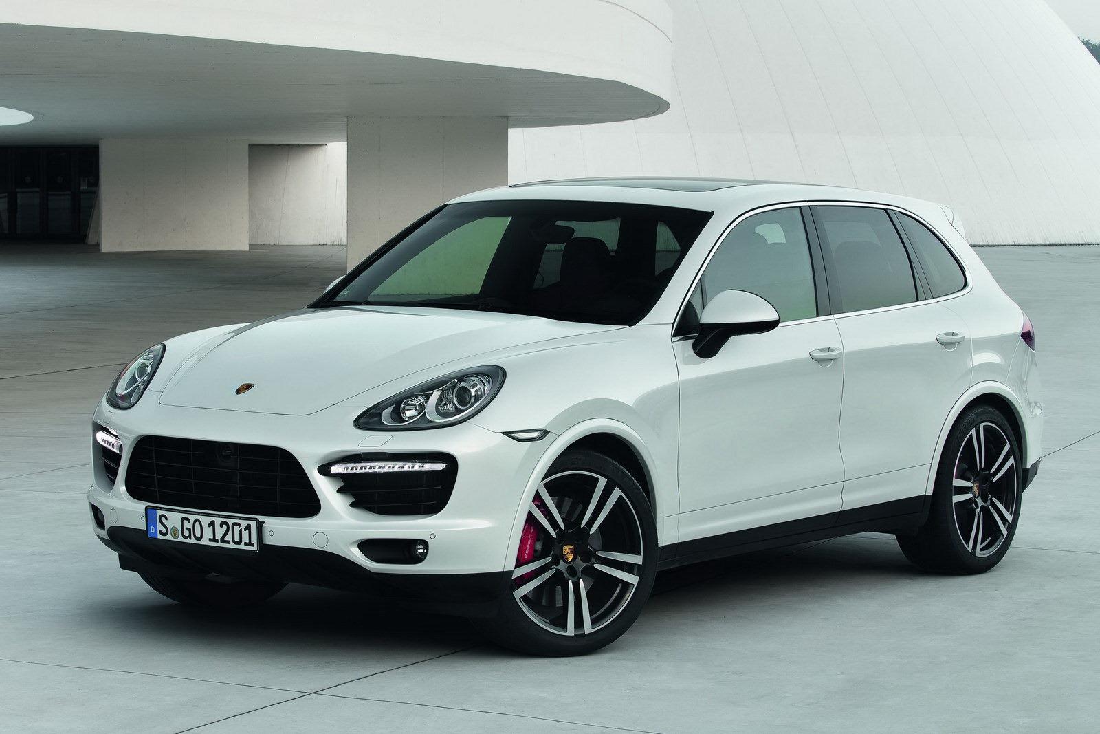  Porsche Cayenne Turbo S Storm  