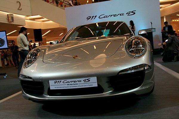 Porsche 911Carrera 4 S 