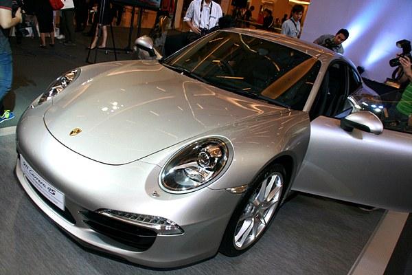 Porsche 911Carrera 4 S 