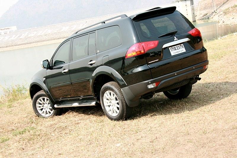 Mitsubishi Pajero Sport 2013