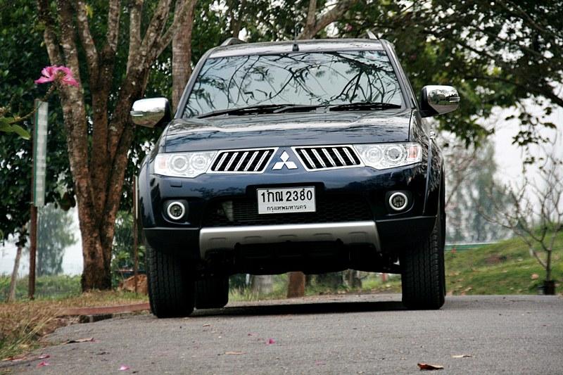 Mitsubishi Pajero Sport 2013