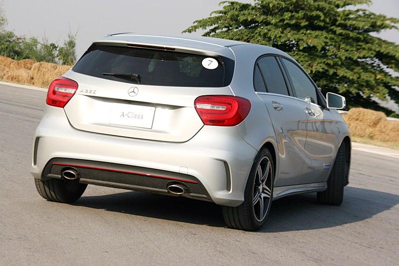 ทดสอบรถ Mercedes Benz A-Class