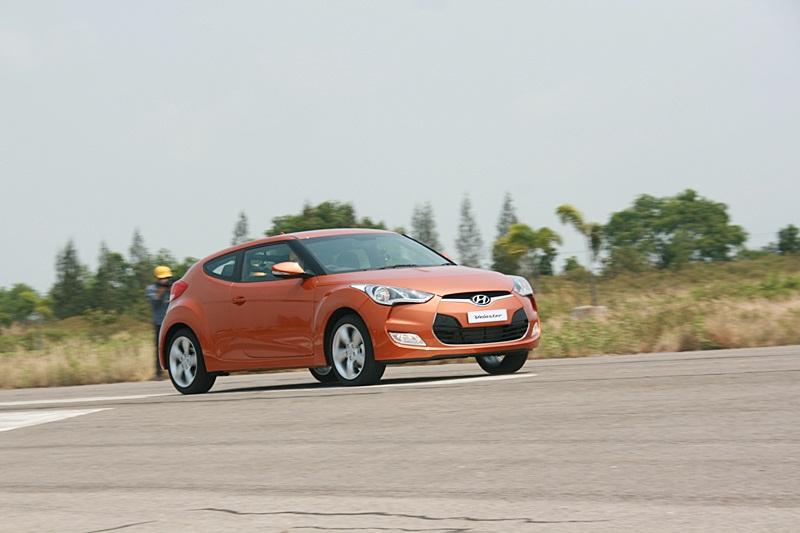 Hyundai Veloster