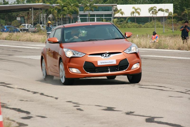 Hyundai Veloster
