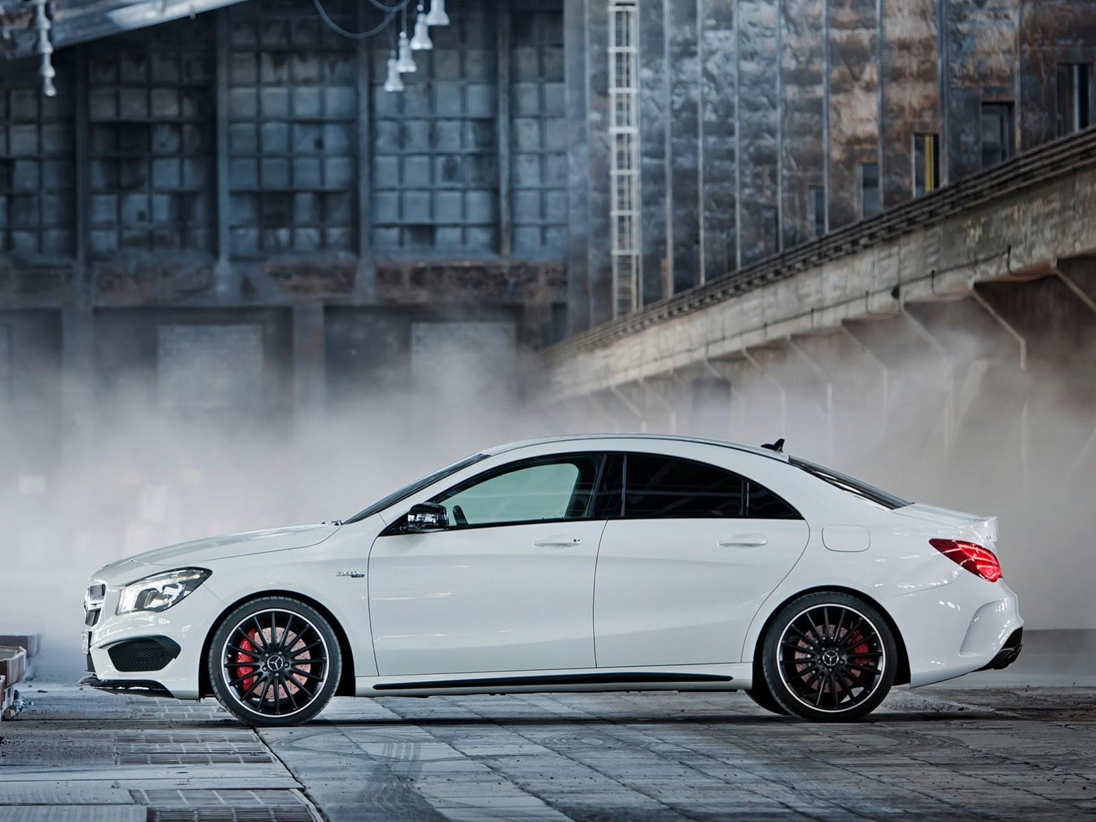 Mercedes Benz CLA 45 AMG 