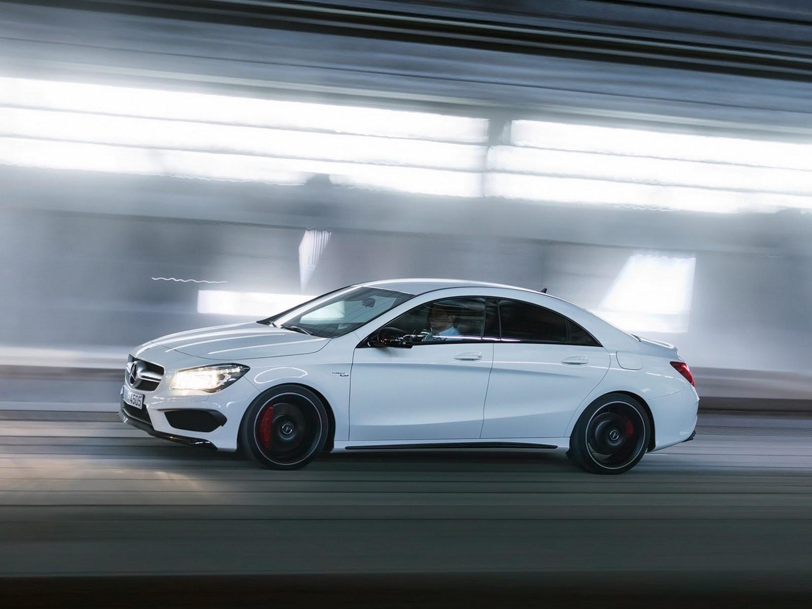 Mercedes Benz CLA 45 AMG 