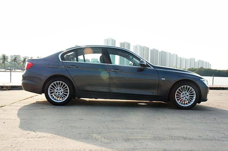 BMW 320i Luxury line