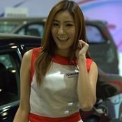 พริตตี้ FAST AUTO SHOW  2013