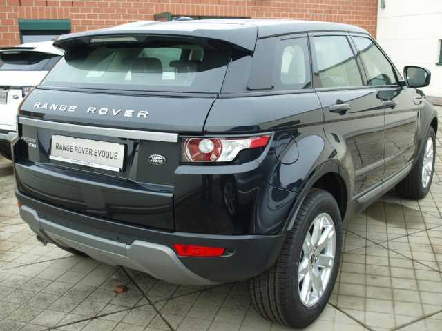 หมาก ปริญ Range Rover Evoque