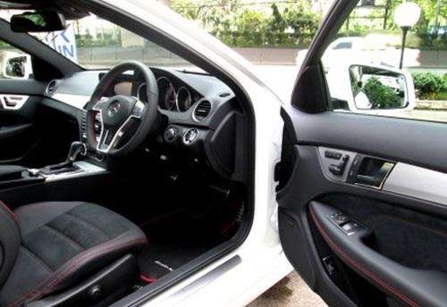 ใบเตย อาร์สยาม