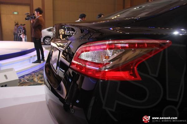 Nissan Teana 2014 ใหม่