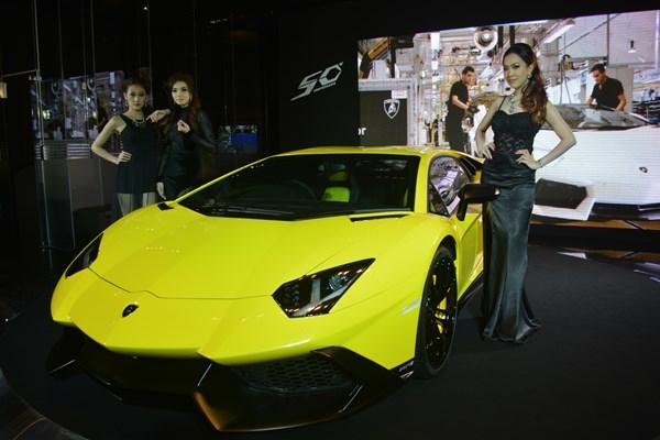 Lamborghini Aventador LP720-4 50th Anniversario