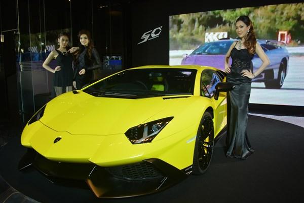 Lamborghini Aventador LP720-4 50th Anniversario