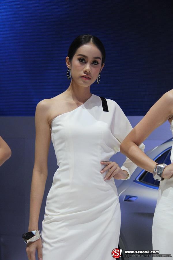 พริตตี้ MERCEDES BENZ Motor Expo 2013