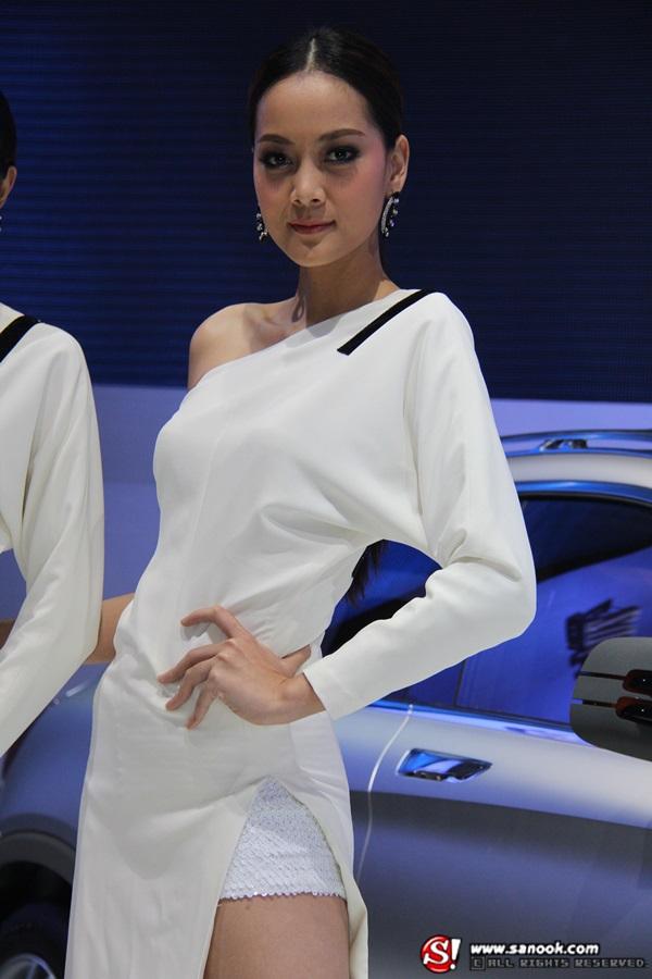 พริตตี้ MERCEDES BENZ Motor Expo 2013