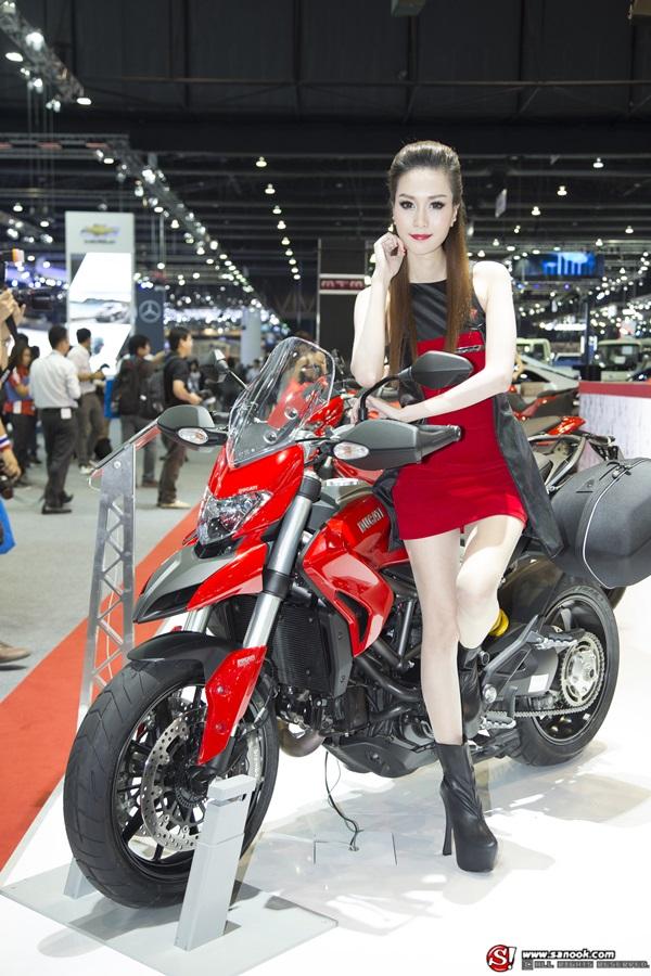 พริตตี้ DUCATI งาน Motor Expo 2013