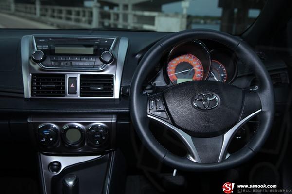 Toyota Yaris 2014