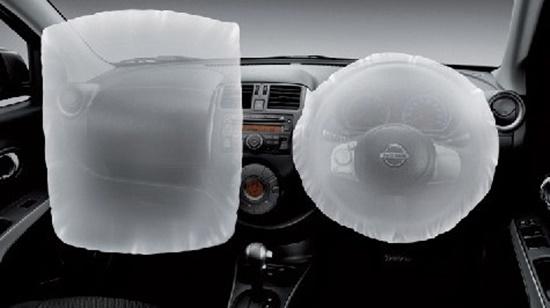 ถุงลมนิรภัยคู่หน้าทุกรุ่น