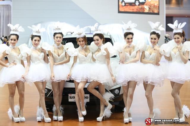 พริตตี้ SSANGYONG - Motor Show 2014