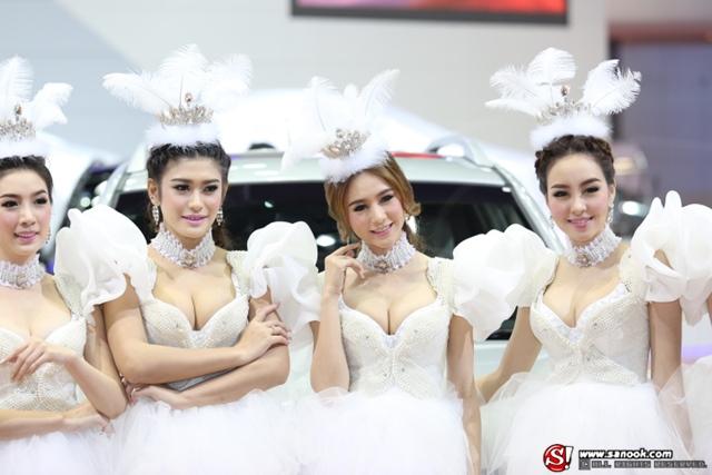 พริตตี้ SSANGYONG - Motor Show 2014