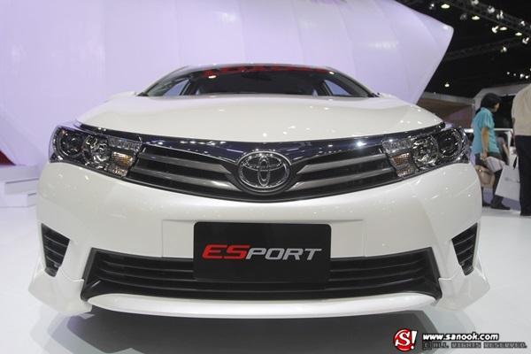 Toyota Altis - มอเตอร์โชว์ 2014