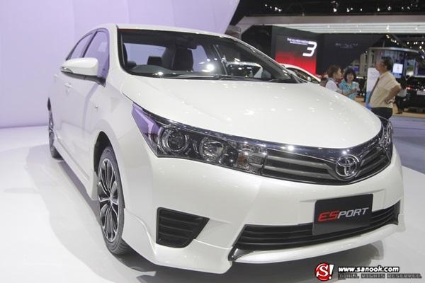 Toyota Altis - มอเตอร์โชว์ 2014