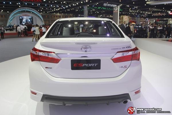 Toyota Altis - มอเตอร์โชว์ 2014