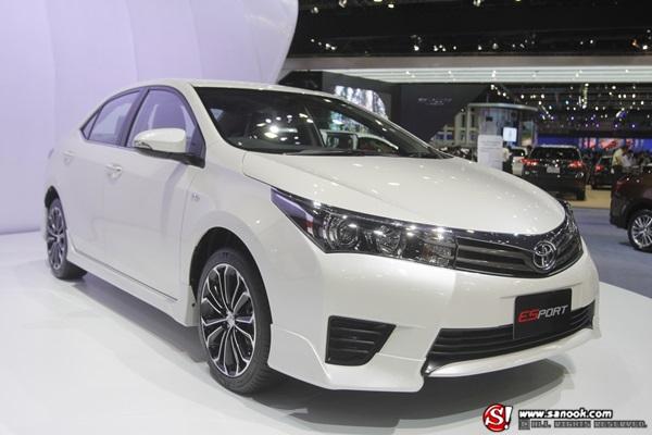 Toyota Altis - มอเตอร์โชว์ 2014