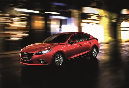 Mazda 3 - Motor Show 2014