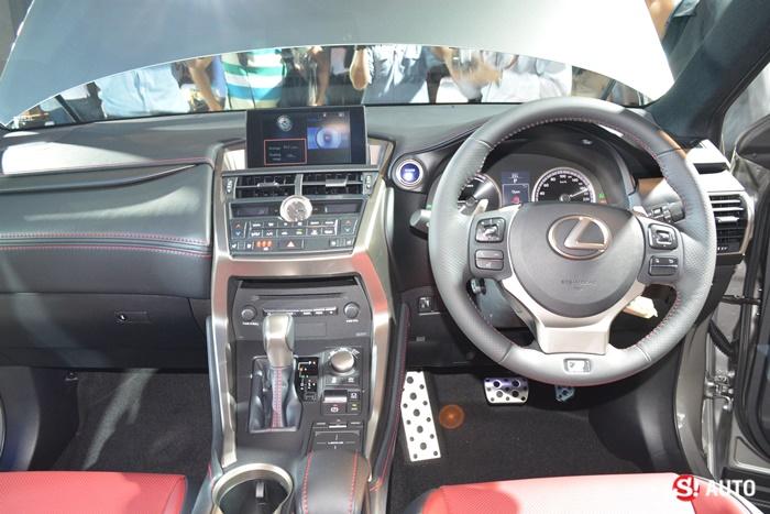 Lexus NX300h