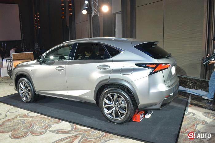 Lexus NX300h