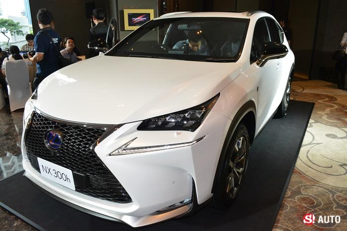 Lexus NX300h