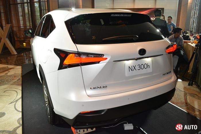 Lexus NX300h