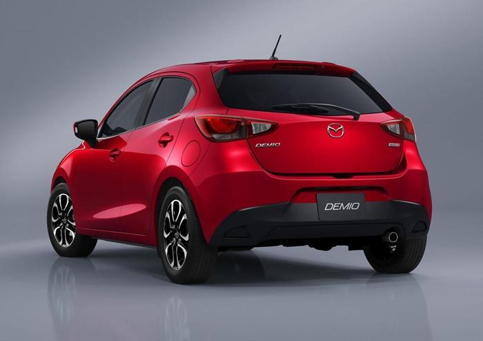 Mazda2 2015