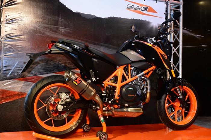 KTM 690 Duke R