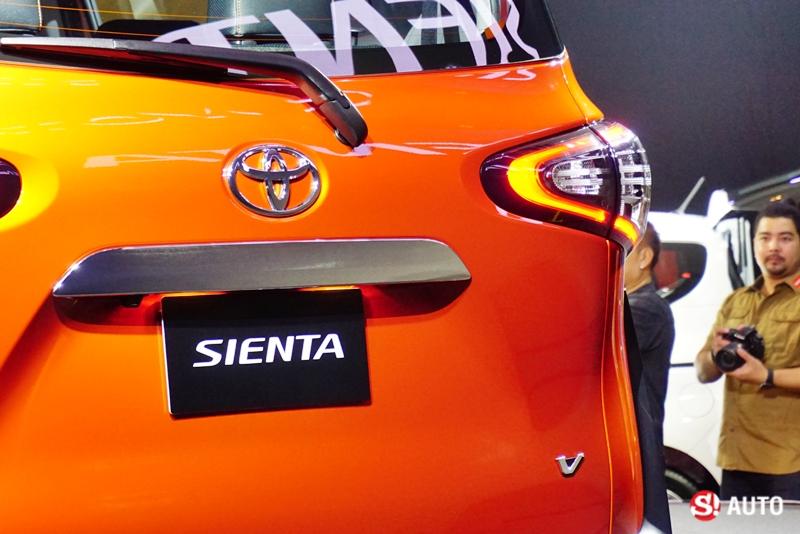 Toyota Sienta 