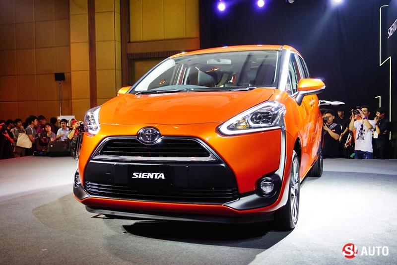 Toyota Sienta 