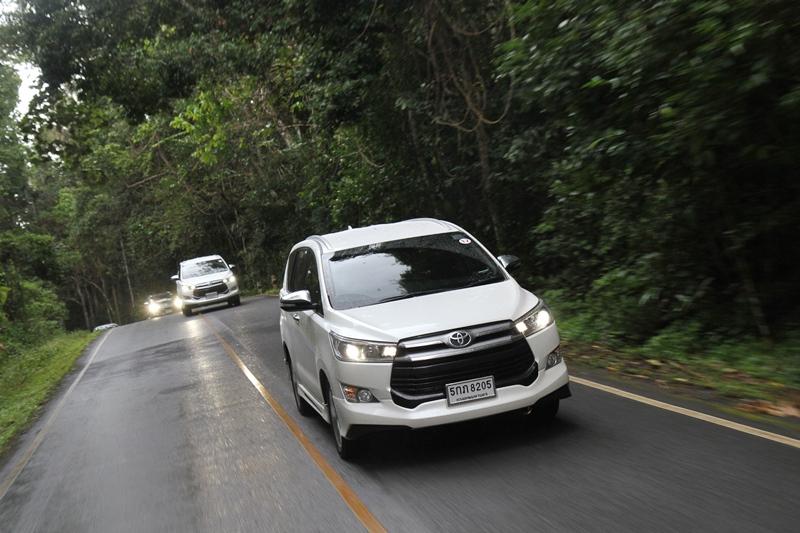 2016 Toyota Innova Crysta 