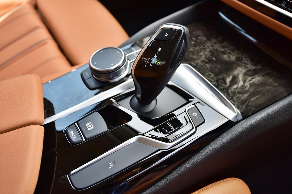 BMW 520d Sport 2017 (CKD)