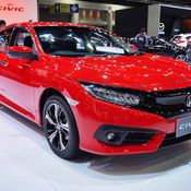 Honda Civic 2018 สีแดง Rallye Red