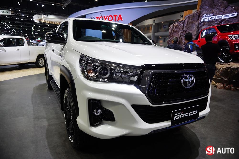 Toyota Revo Rocco 2018