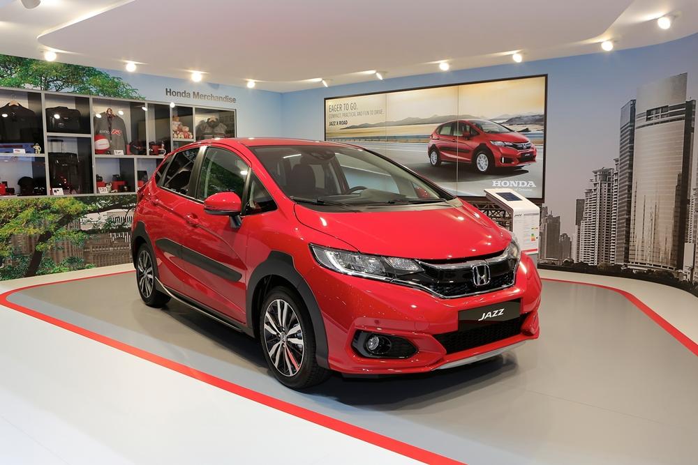 Honda Jazz X-Road 2018 / Credit: Carscoops