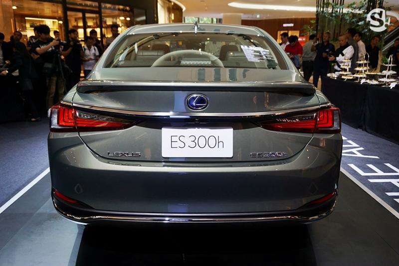 Lexus ES300h 2018