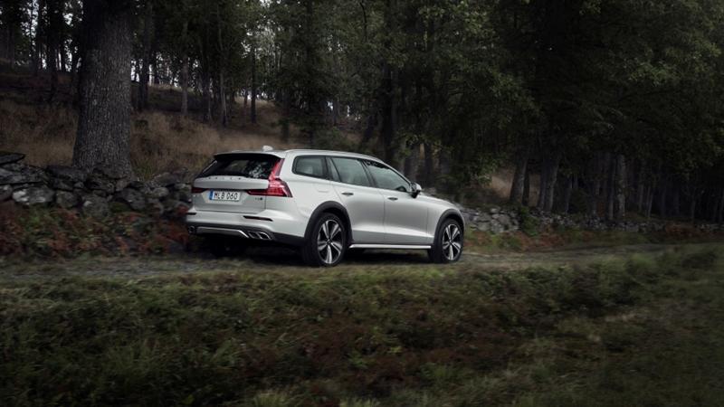 Volvo V60 Cross Country 2019
