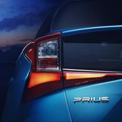 Toyota Prius AWD-i 2019 