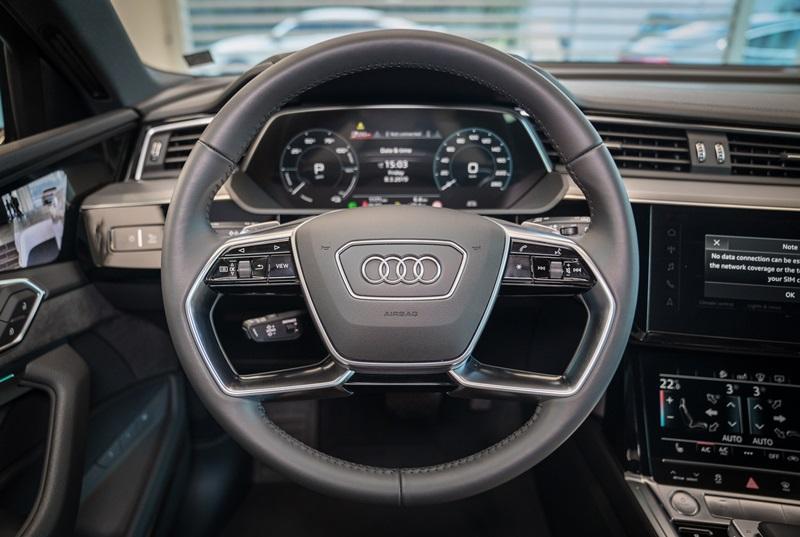 Audi e-tron 55 quattro 2019